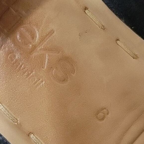 Tieks Shoes - Picture 3 of 11